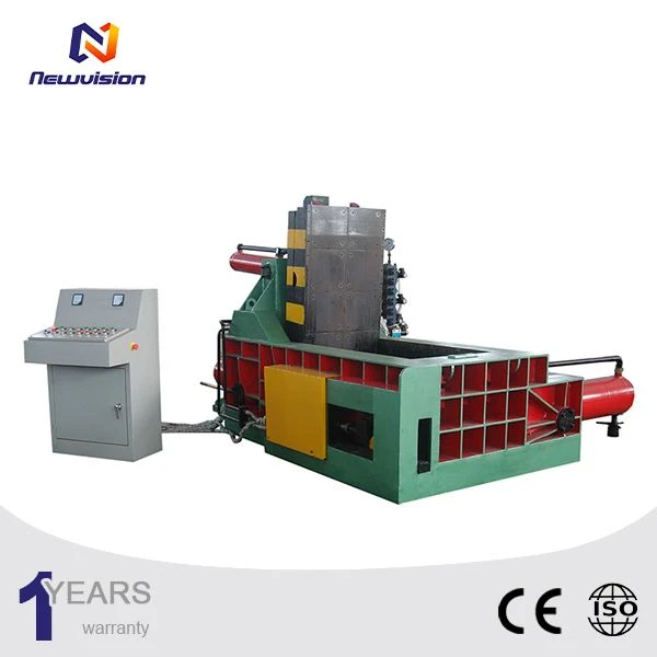 Jernholdigt metal skrotballepresser